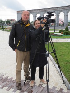 Журналисты-телевизионщики из Румынии Ливио и Адриана - фанаты своего дела